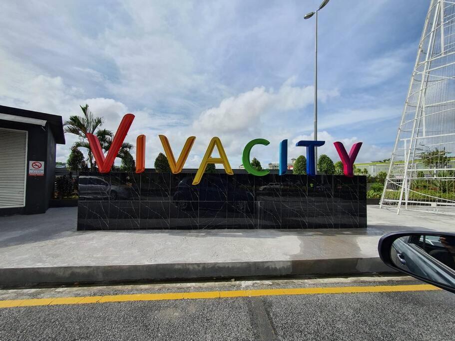 Lovely Jazz 1 3Bedrooms With 2 Card Lv9 Kuching Exterior photo